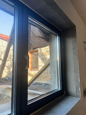 Prémium egyedi alumínium ablakok családi házhoz – Győr