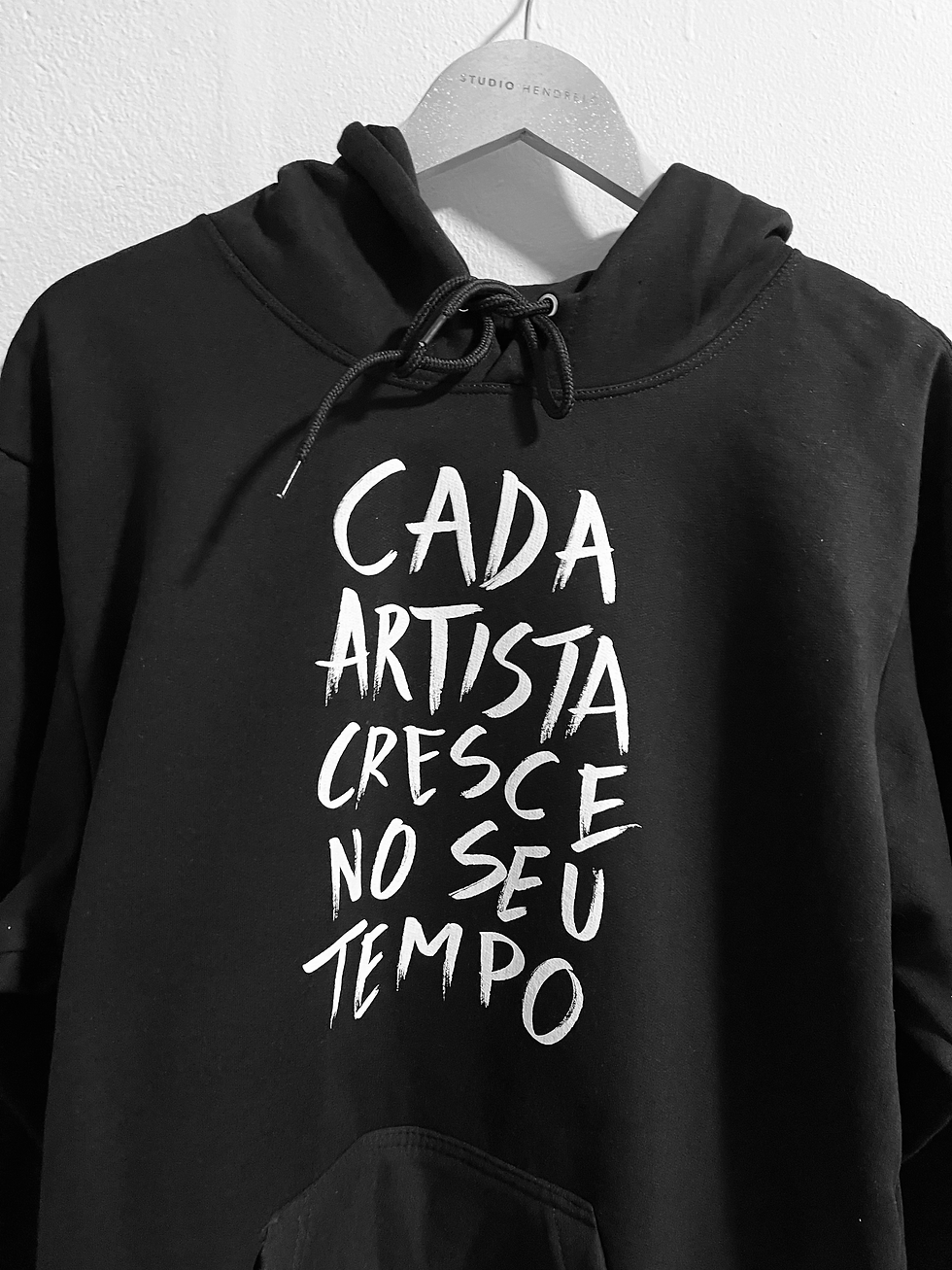 Miniatura: Moletom - CADA ARTISTA