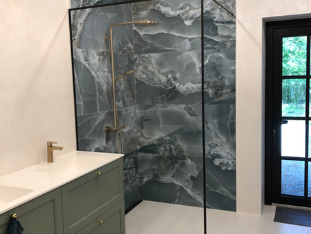 Kuidas valida õige klaas dušikabiinile või vannile: Praktilised nõuanded