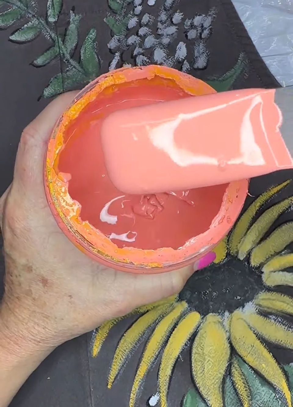 dixie belle apricot chalk mineral paint