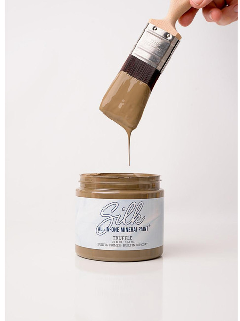 Truffle Silk Paint by Dixie Belle Paint