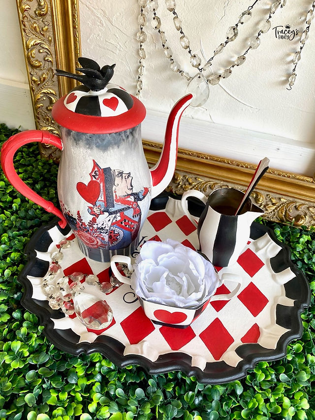 Queen of Hearts Tea Set