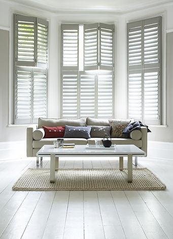 Paulownia, Tier on Tier, Grey White, Lounge.jpg