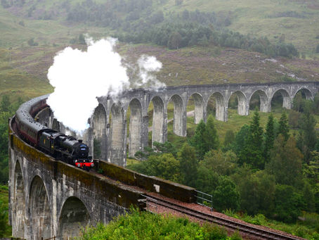 Foto del treno di Harry Potter fatta la mattina dal viewpoint principale