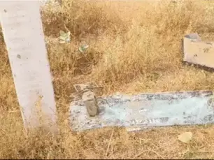 बदमाशों ने पुलिस की जीप को बोलेरो-कैंपर से मारी टक्कर : दो थानों की टीम ने डाली थी रेड; वारदात में कॉन्स्टेबल घायल