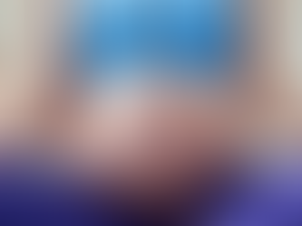 Des femmes enceintes font du yoga