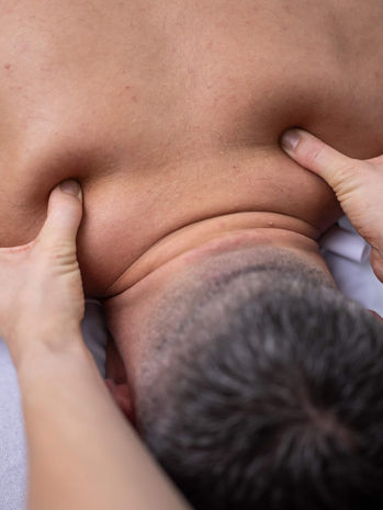 Massage St. Gallen_weekly Massagen_Nackenmassage