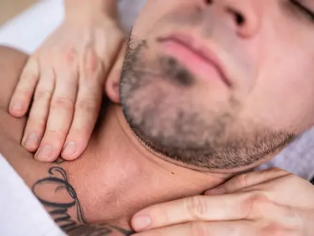 Massage und Tattoos: Alles, was du wissen musst