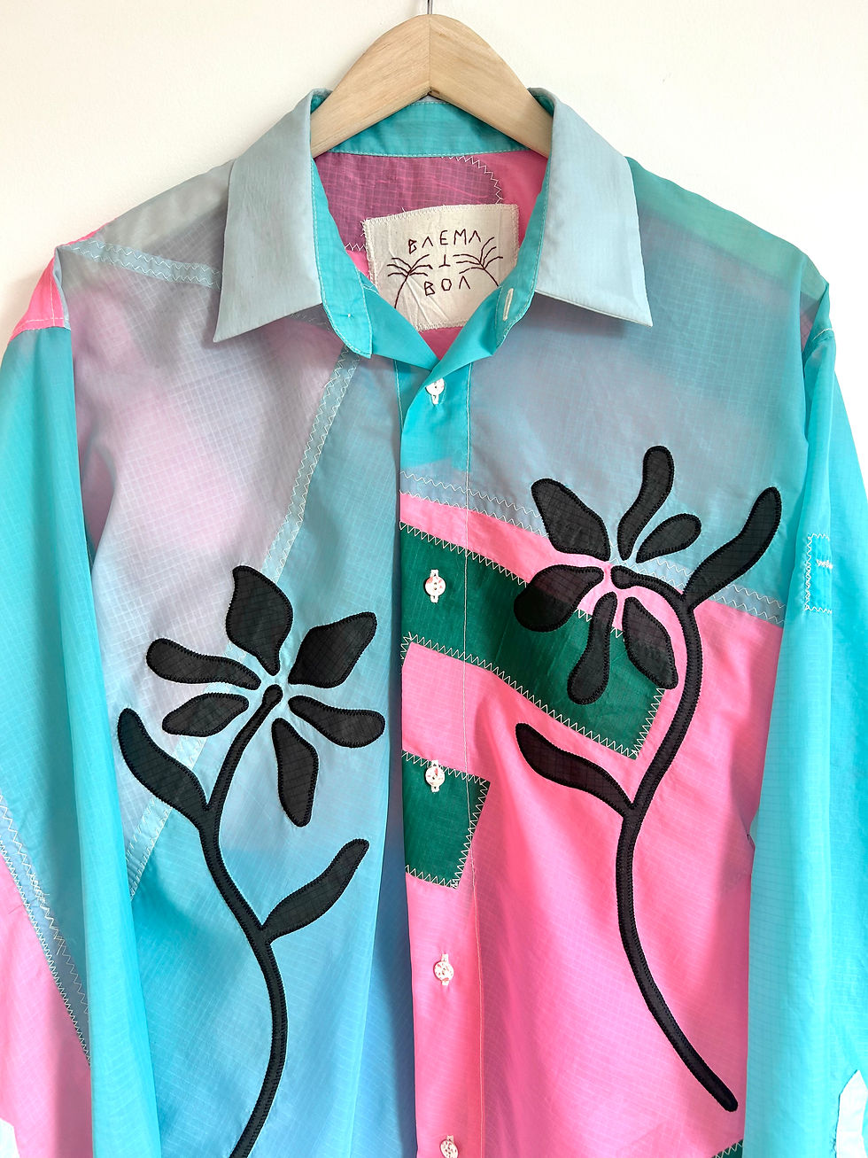 Thumbnail: Flower sail shirt - 1of1