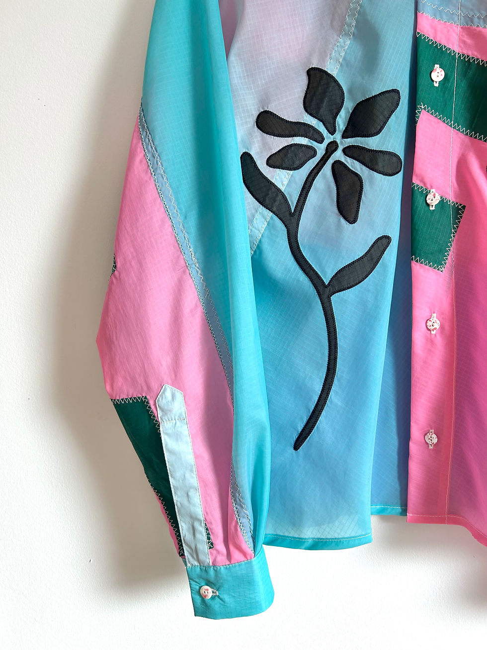 Thumbnail: Flower sail shirt - 1of1