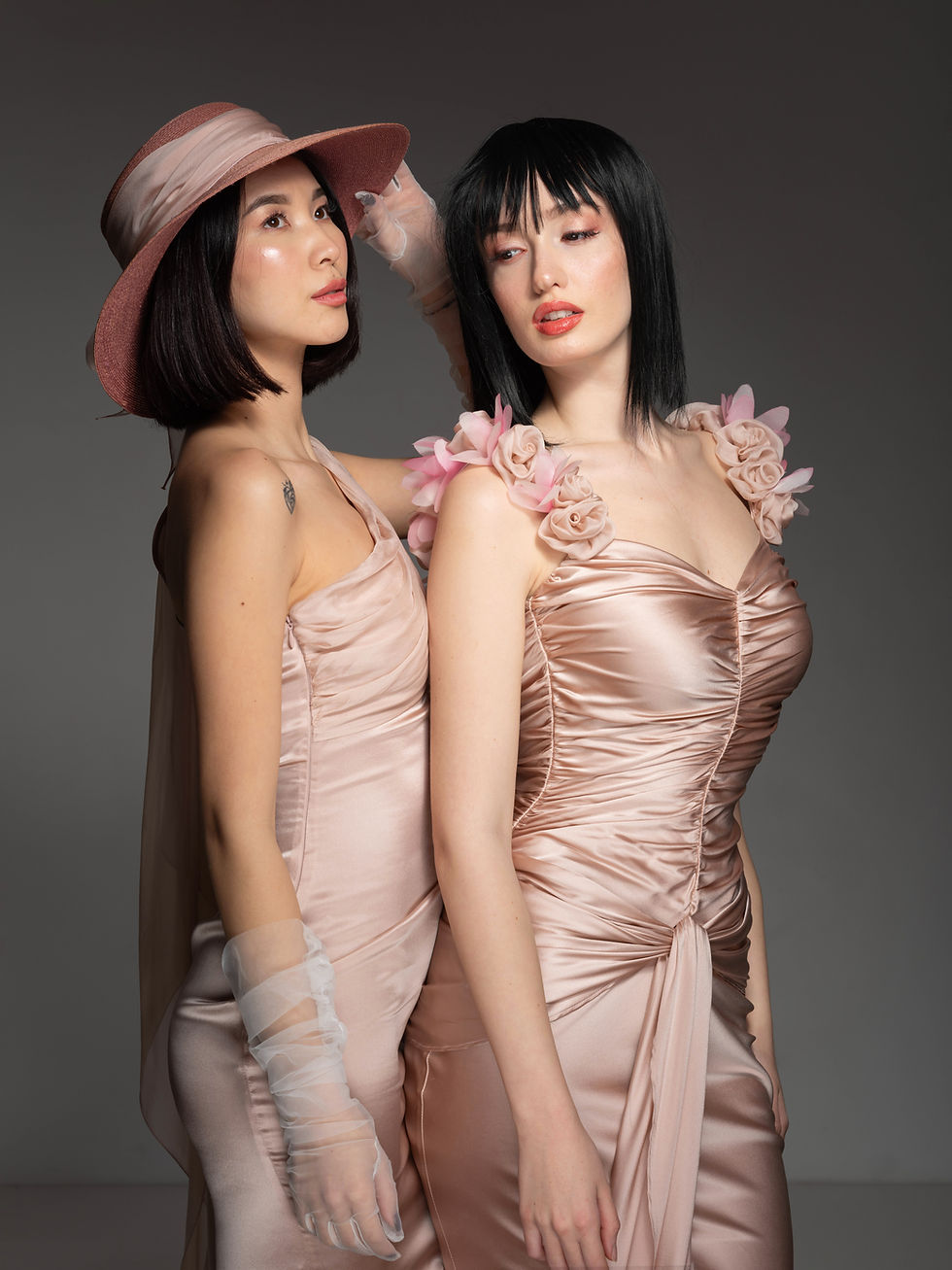 Miniatura: Abito in seta rosa dusty monospalla