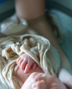 Baby A, 7 jours