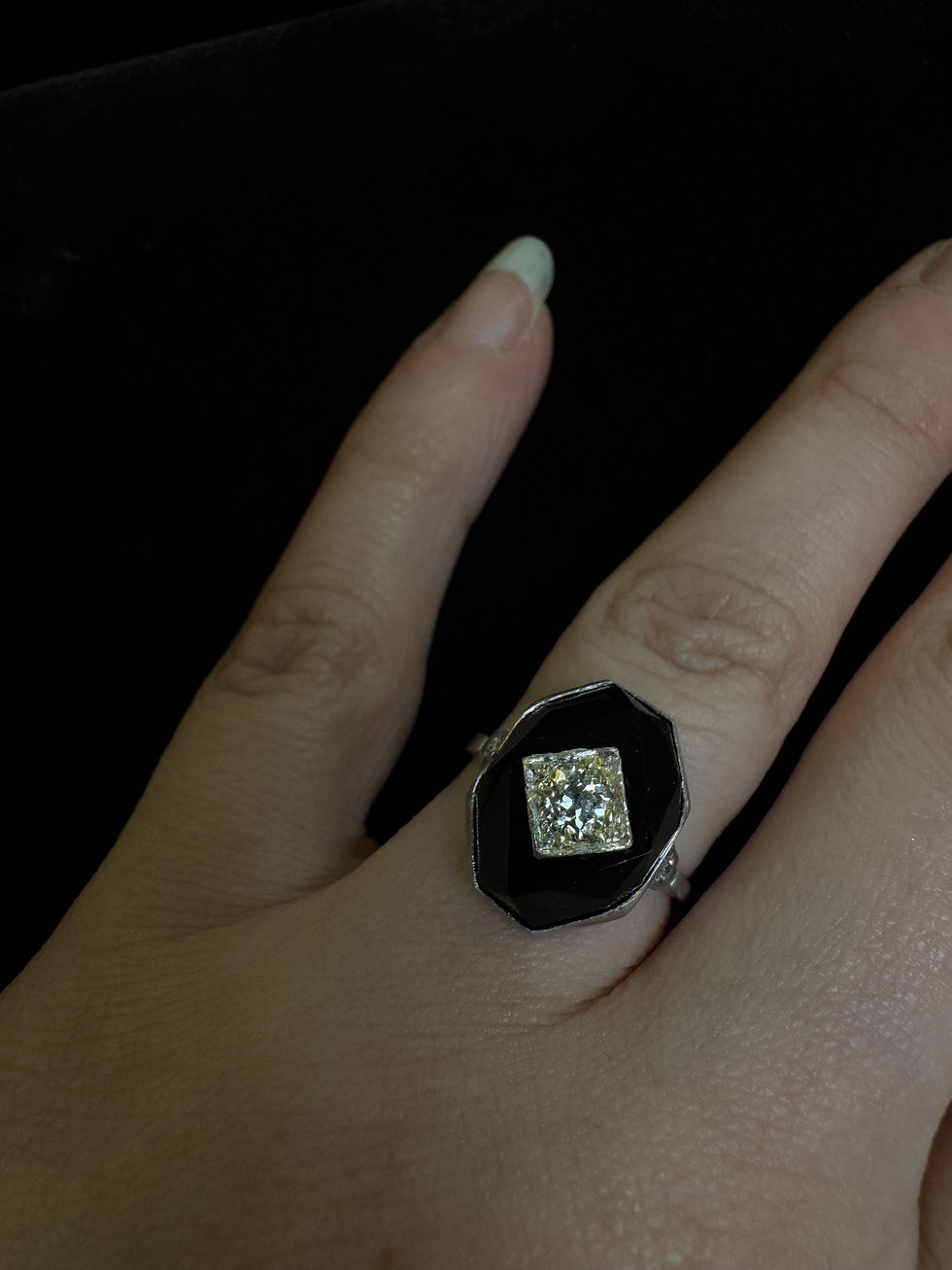 Thumbnail: Antique Diamond & Onyx Ring