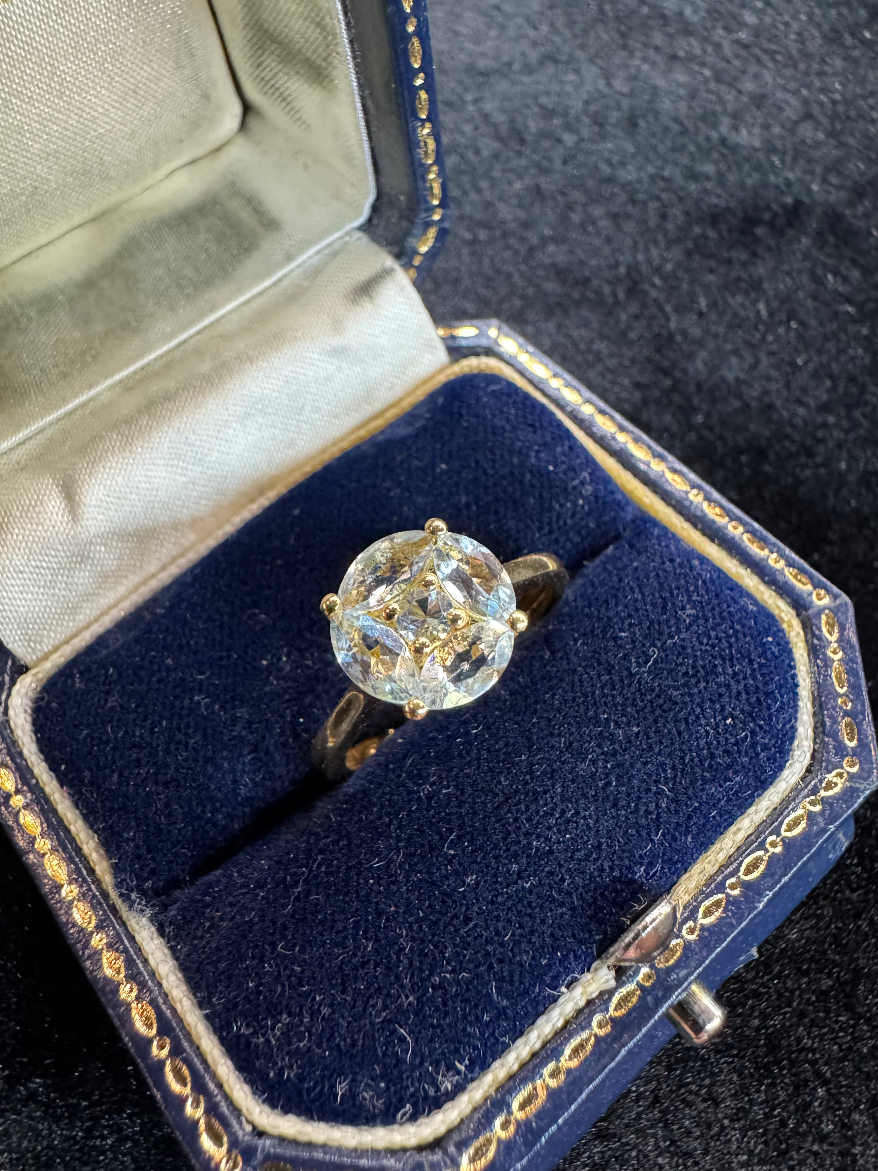 18k gold Aquamarine Ring