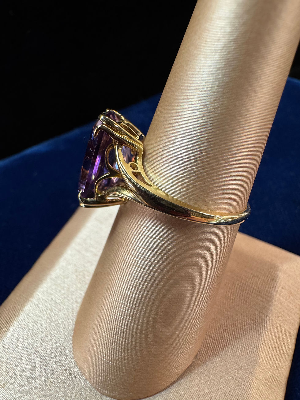 Thumbnail: Vintage Amethyst Ring