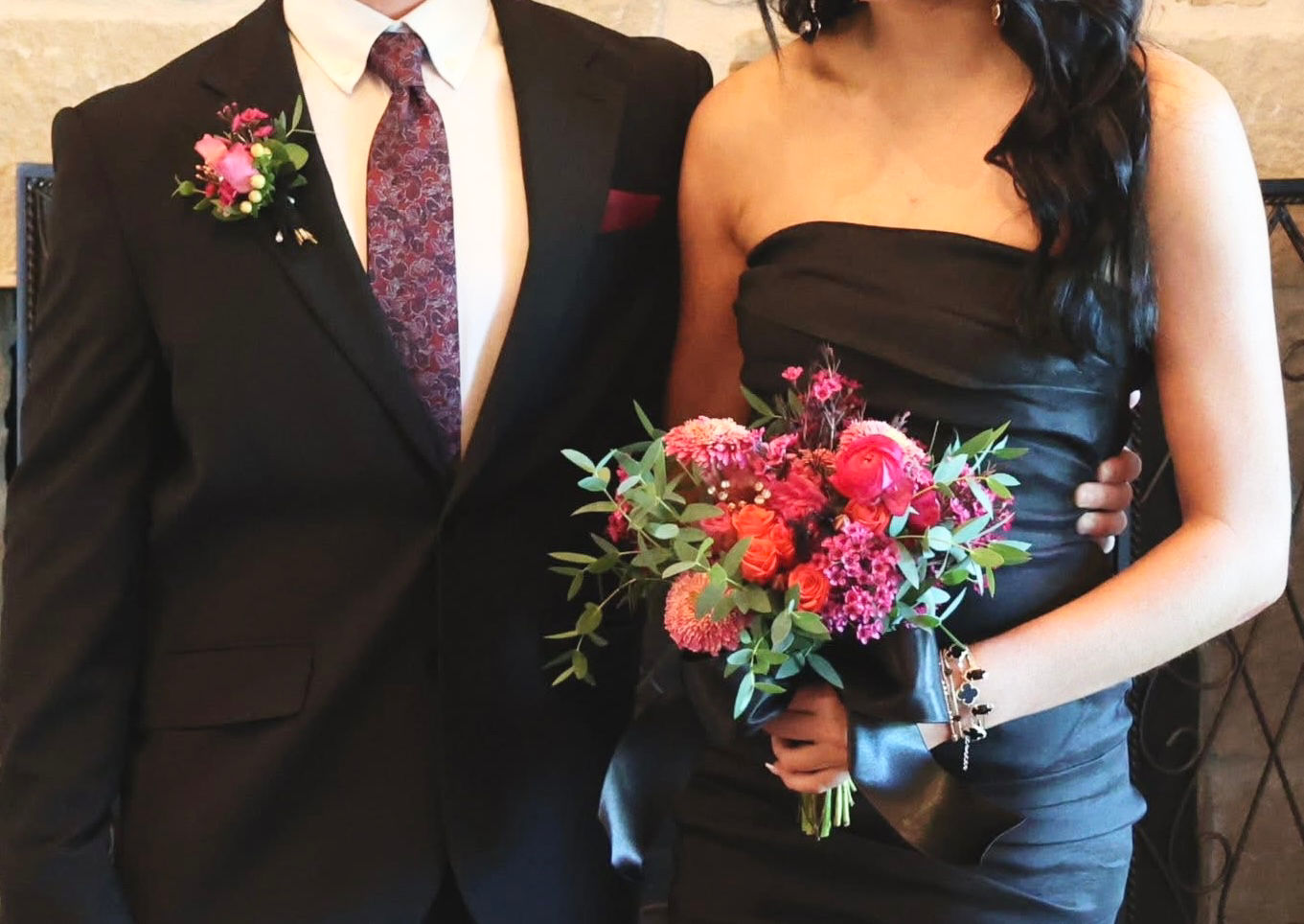 HOCO/PROM Handtied Bqt Chiffon Ribbon Wrap