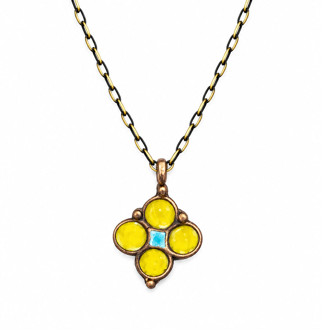 Mine İşlemeli Yonca Kolye - Mine Objects