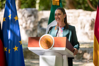 Compromete la banca incrementar en 45% el crédito; celebra la Presidencia el anuncio