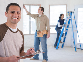 people-constructing-a-home_rYl_vLCSs.jpg