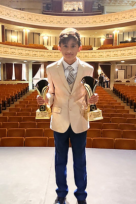 Mayaguez 1er premio 2025 2_edited.jpg