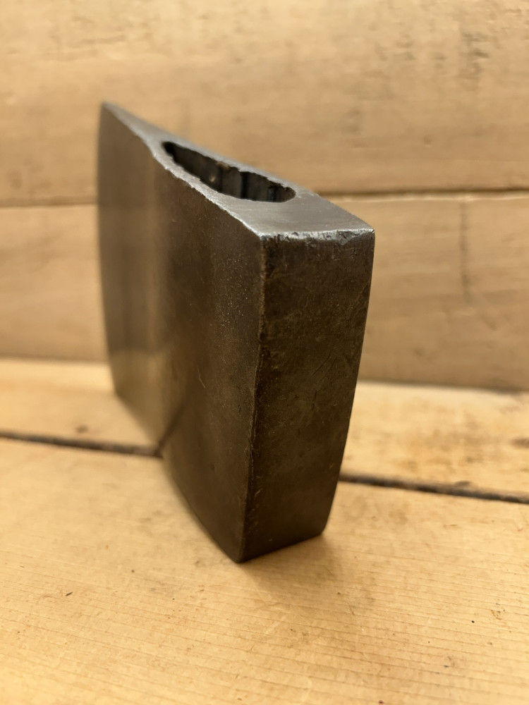 Thumbnail: Connecticut/Tasmanian Pattern True Temper Axe Head
