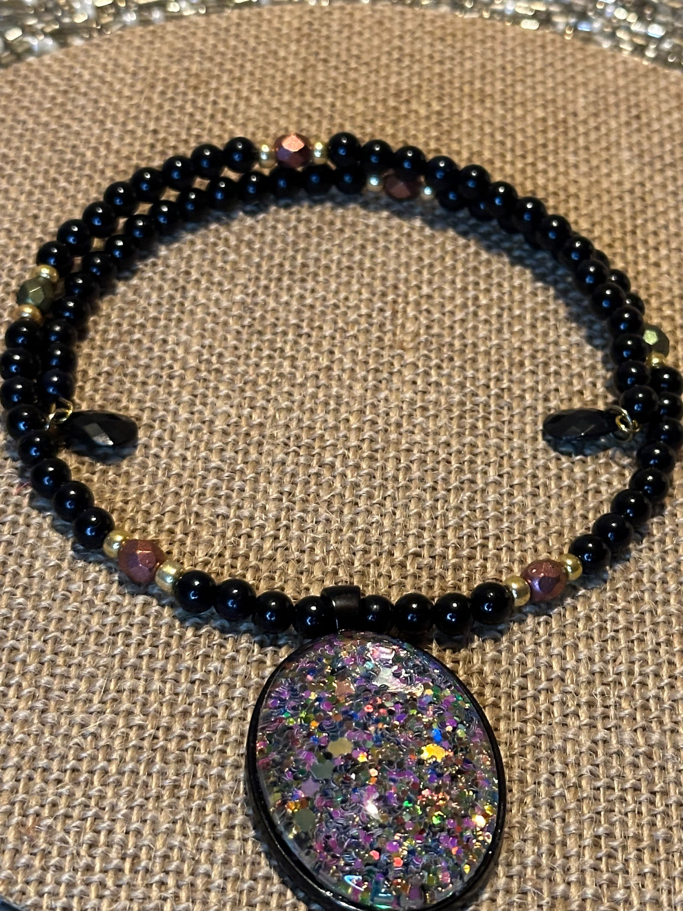 Memory Wire Black Iridescent Choker