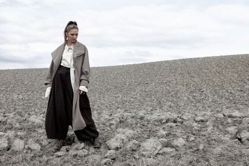 Fashion-foto-video-route-production-crete-chianti-tuscany166.jpeg