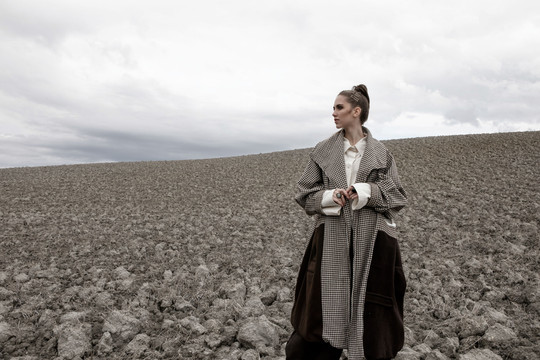 Fashion-foto-video-route-production-crete-chianti-tuscany163.jpeg