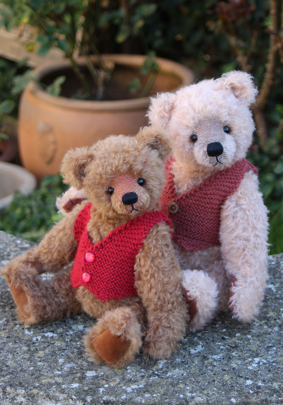 All Bear by Paula
Artist designed teddy bears