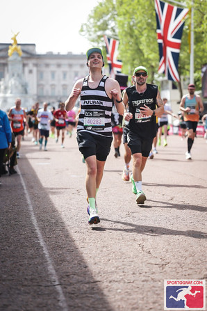 Fulham Running Club's Patrick Taylor approaching the London Marathon finish line