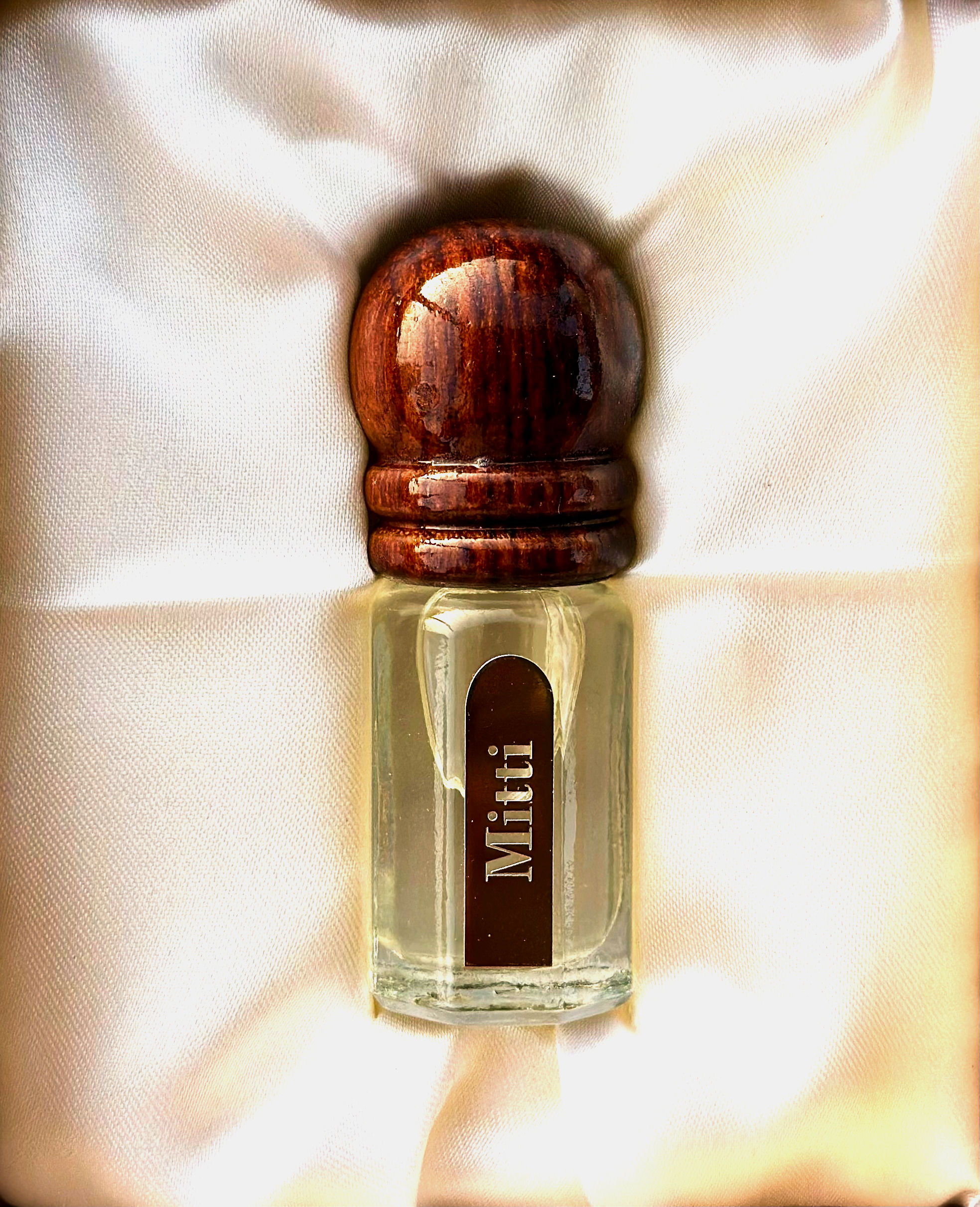 Mitti Attar
