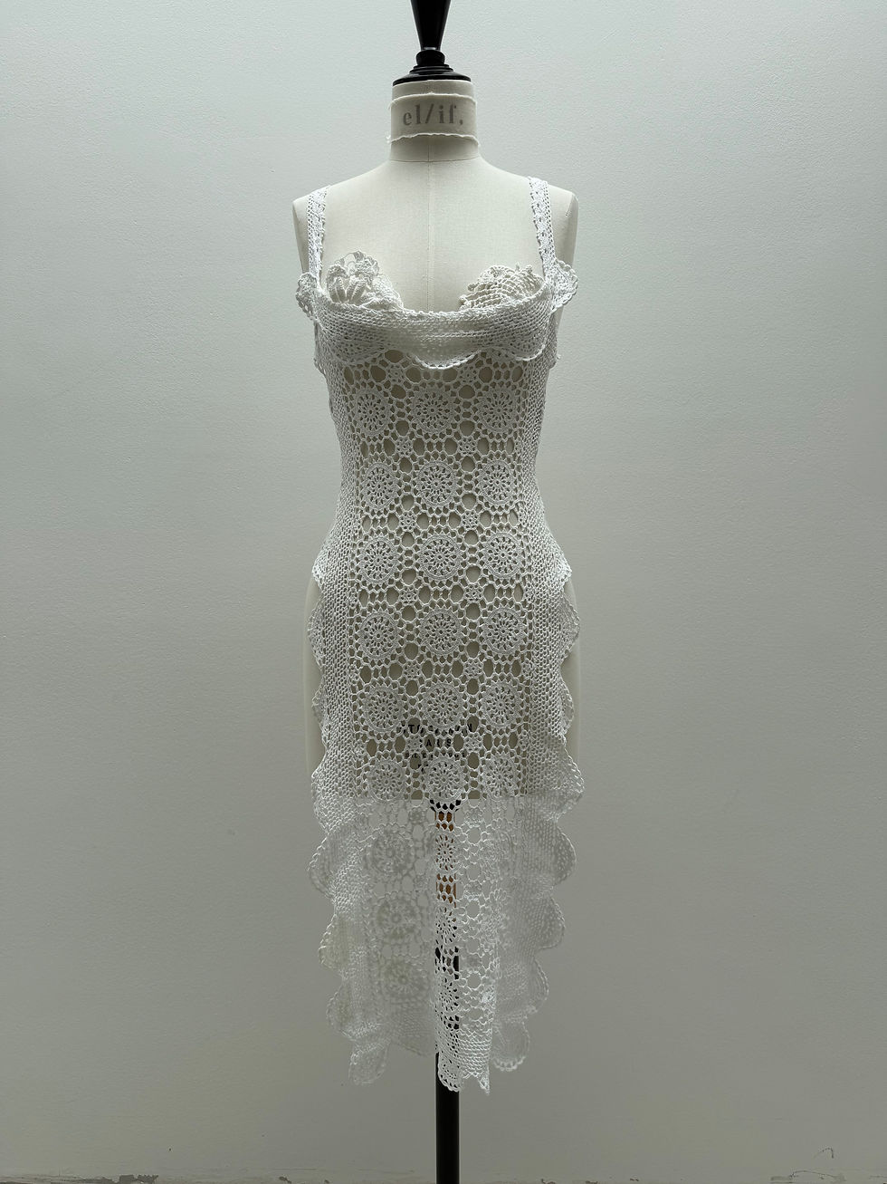 Thumbnail: Long top regenerated lace - S-M