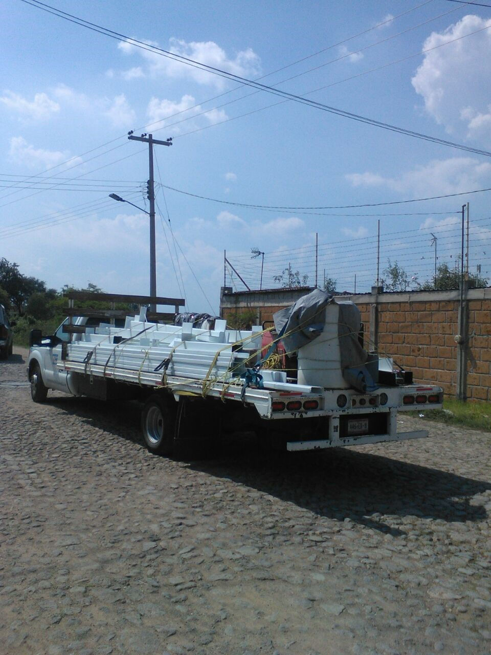 plataforma o caja seca.