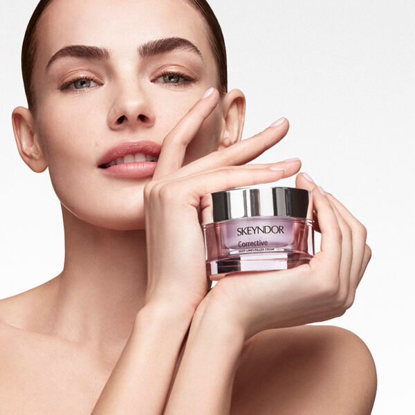 Skeyndor CORRECTIVE é o produto essencial para combater rugas profundas e linhas de expressão