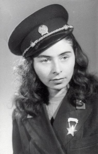 Sántha Imréné műszerész, Szeged 1954