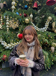 4E8A7891-2ED1-4596-8C66-39F1C28F0FF4 - Marie Blake.jpeg