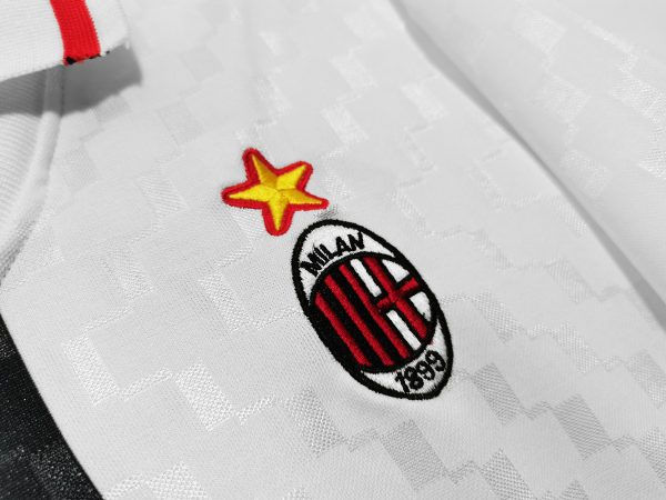 Thumbnail: AC Milan 95/96 Away Retro