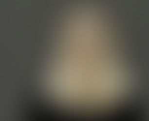 How long should you wait between bleaching hair