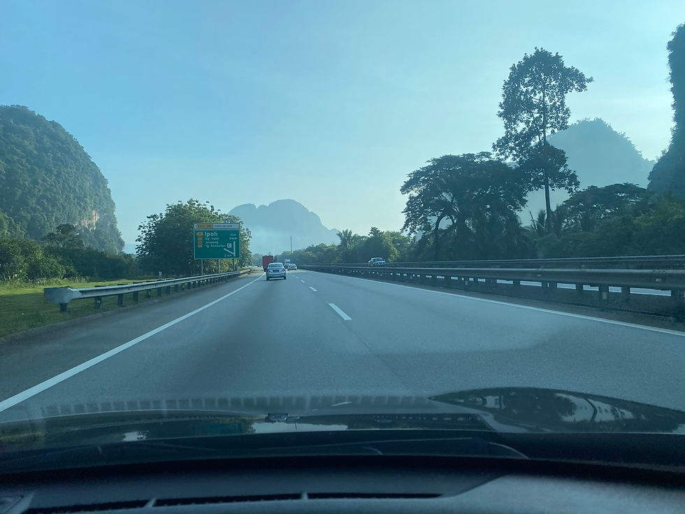 高速を2H超はしります、