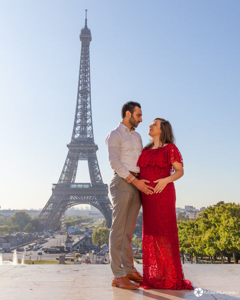 Maternity photoshoot in Paris