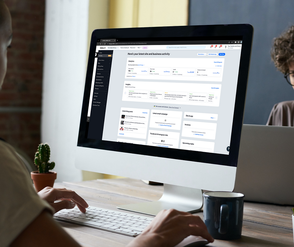 computer user looks at the new activity screen on Wix