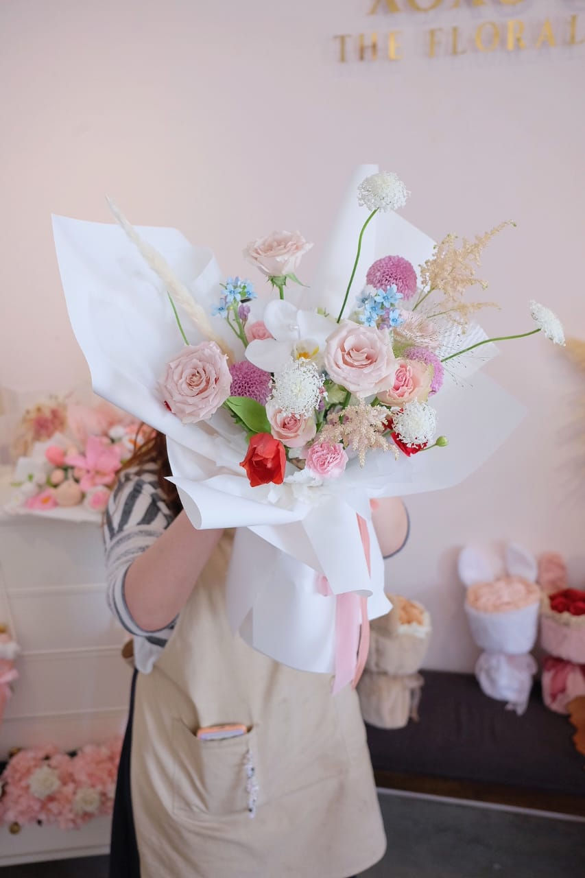 Thumbnail: Omakase Masterpiece Designer Bouquet