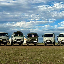 Lots of travel vans_edited.png