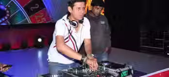 DJ concert from Valentine creations