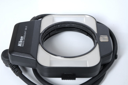 Nikon Speedlight SB-21 Set | Chukocamera