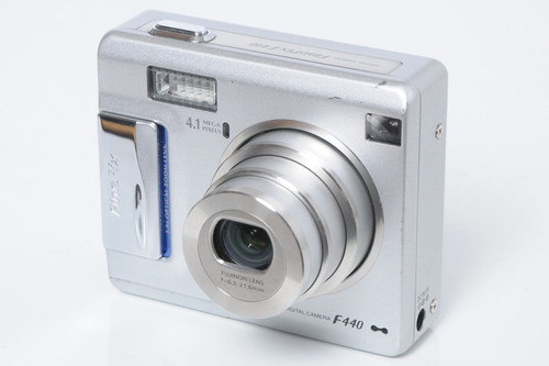 Fujifilm Finepix F440 | Chukocamera