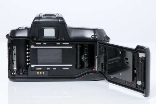 Nikon F50 Black | Chukocamera