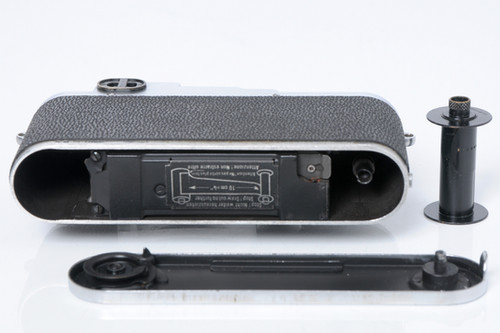 Leica Barnack IIIc Sharkskin | Chukocamera
