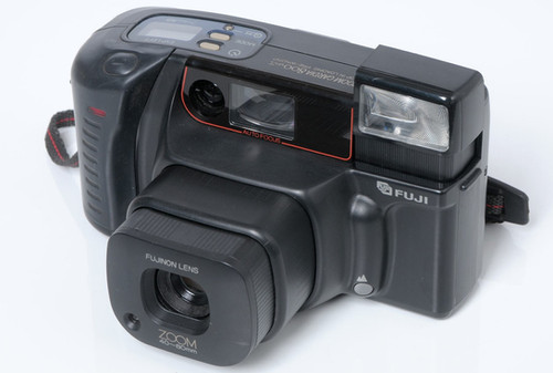 【美品】Fuji Zoom Cardia Multi 800 フィルムカメラ FUJI ZOOM CARDIA MULTi 800＃495＃135フィルムカメラ