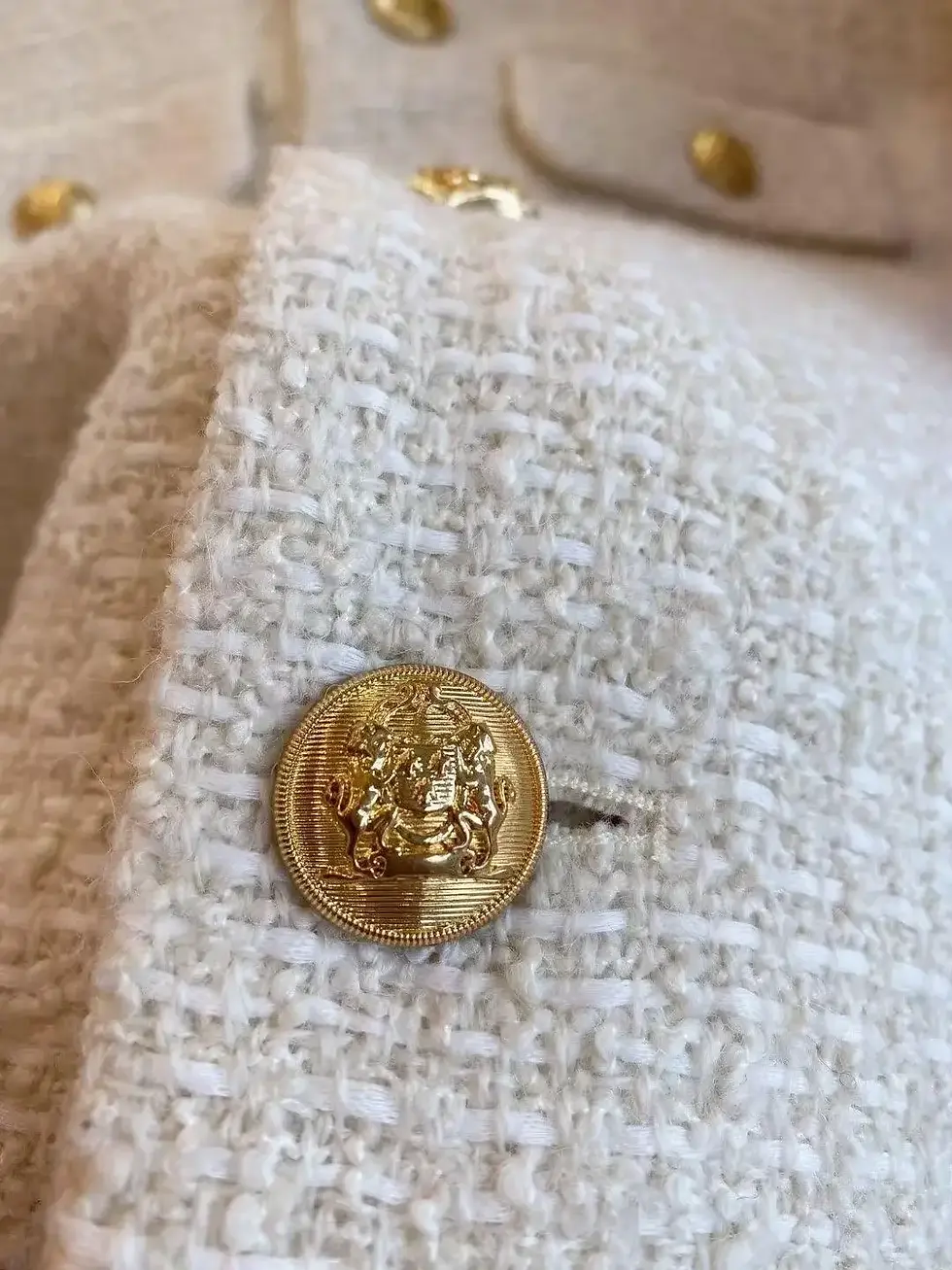Thumbnail: 2025 Wool Tweed Coat Fashion High-end Gold Button Short Slim Temperament Spring 